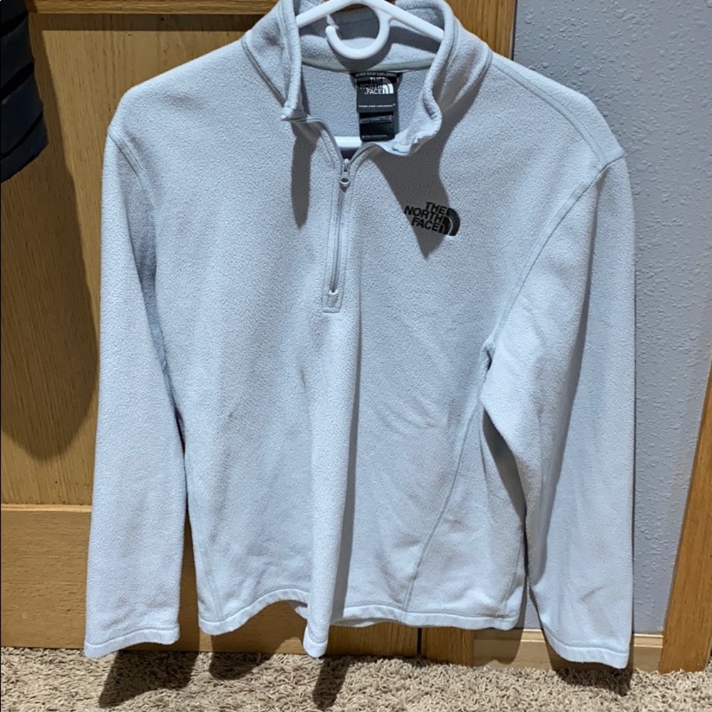 North face pullover